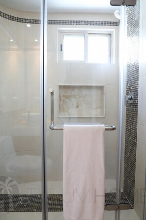 Penthouse, 2 Schlafzimmer | Dusche im Bad