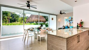 Apartment | In-room dining