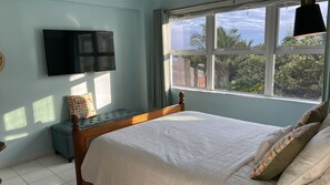 2 chambres, bureau, fer et planche à repasser, accès au Wi-Fi (inclus)