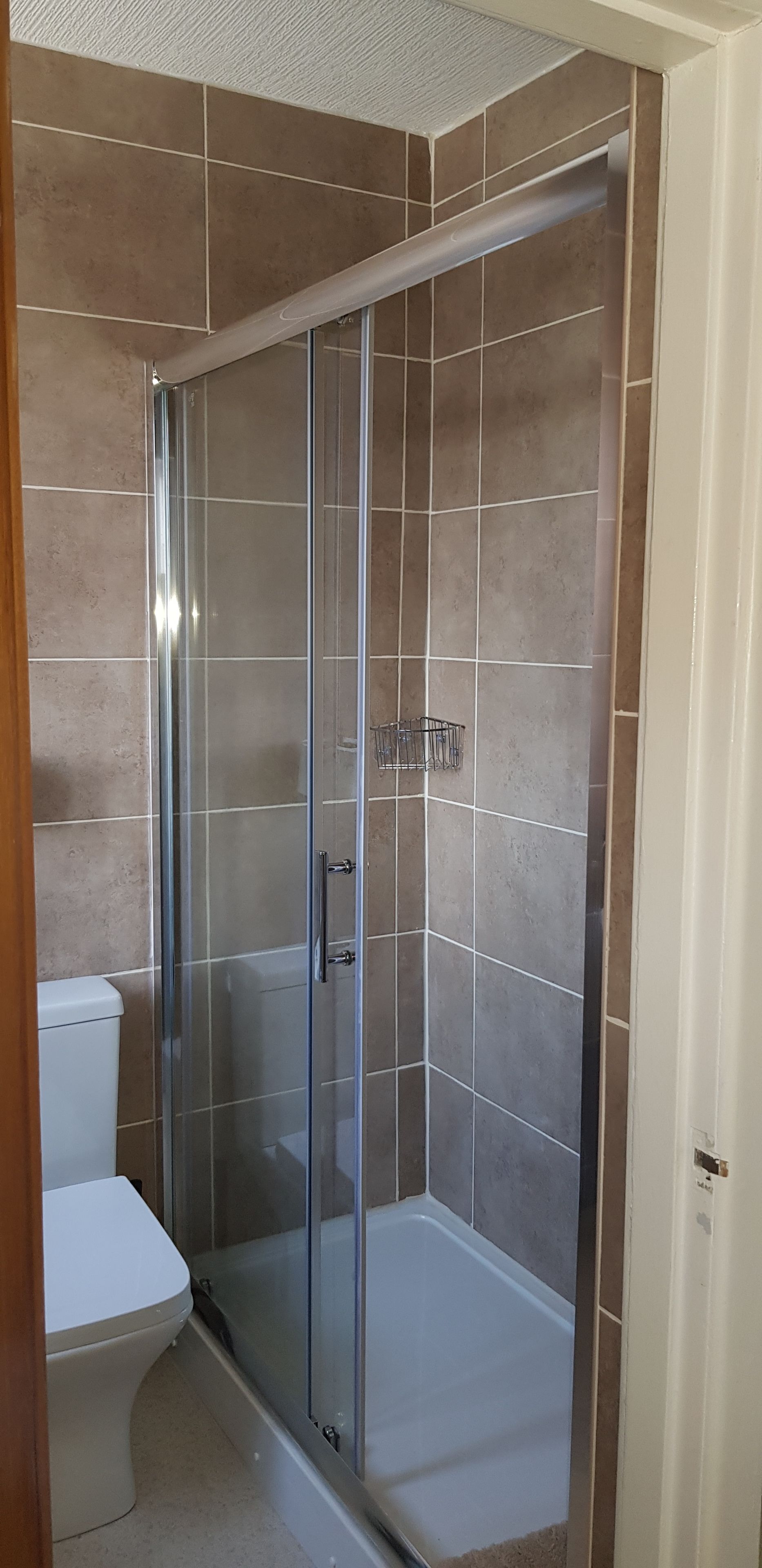 free toiletries, towels