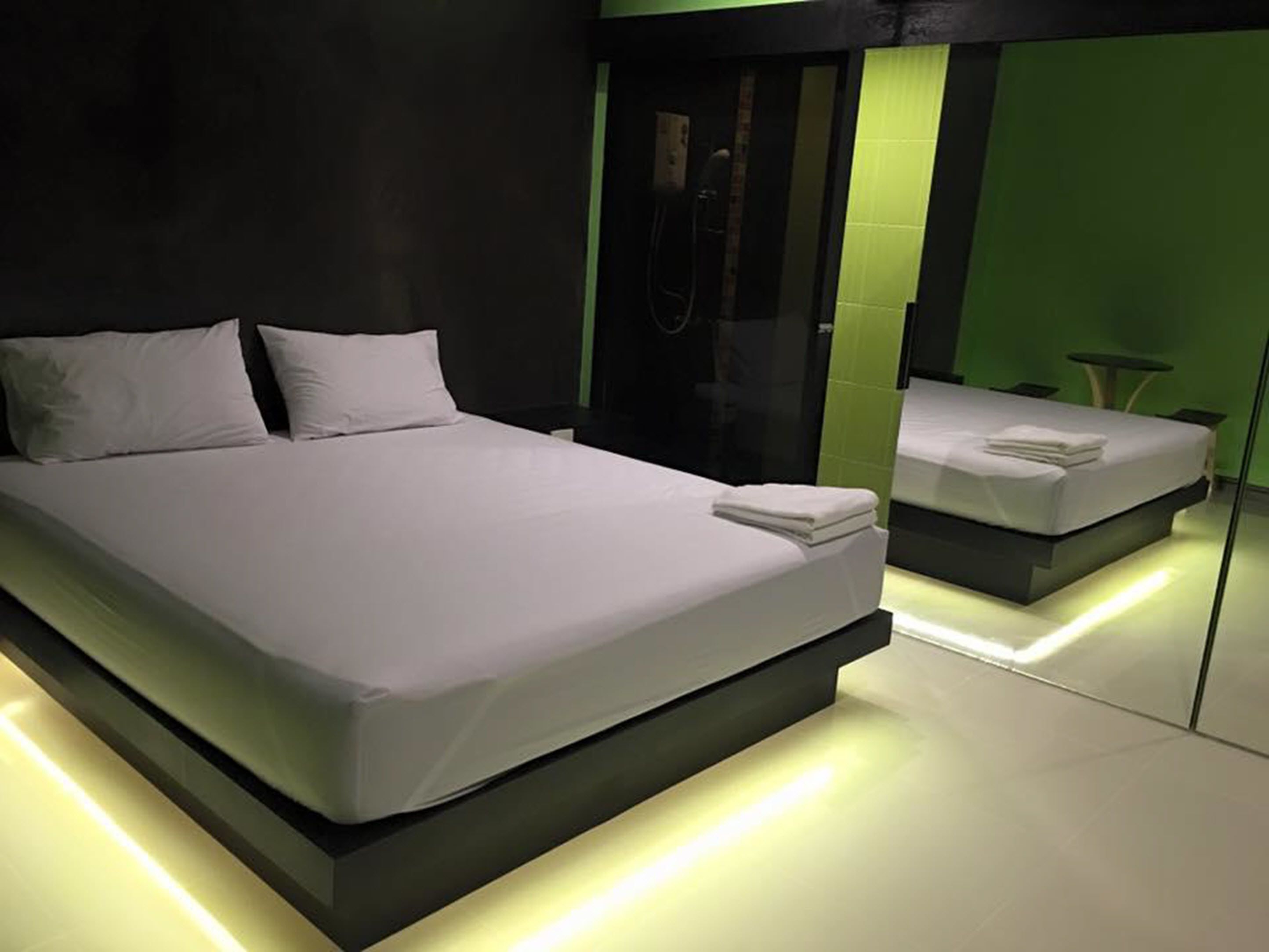 标准双人房 | 免费 WiFi