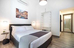 Junior Studio Suite