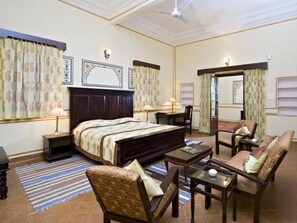 Super Deluxe Room