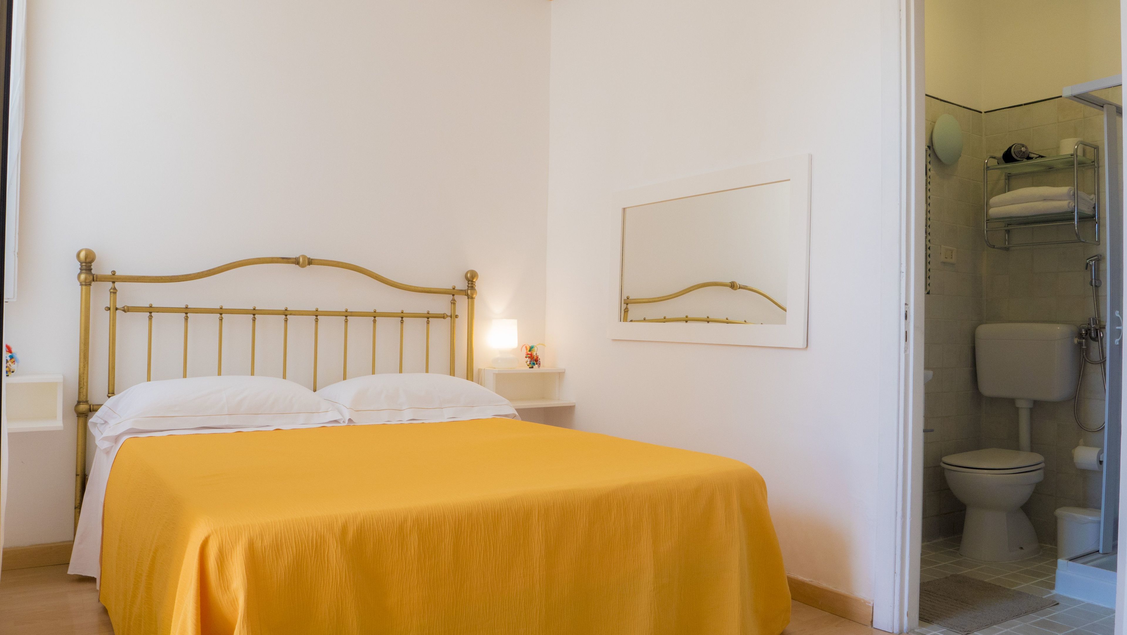 Phòng đôi Economy, khu vực vườn | Bộ đồ giường cao cấp, bàn, khu vực làm việc phù hợp cho laptop 