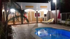 Outdoor pool - Cabanas La Otilia (Jardín América)