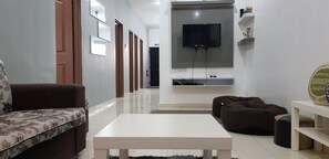 Casa familiar, 3 dormitoris | Sala d'estar | Televisor de pantalla plana, Netflix i pel·lícules d'estrena