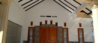 Agung Safira Homestay