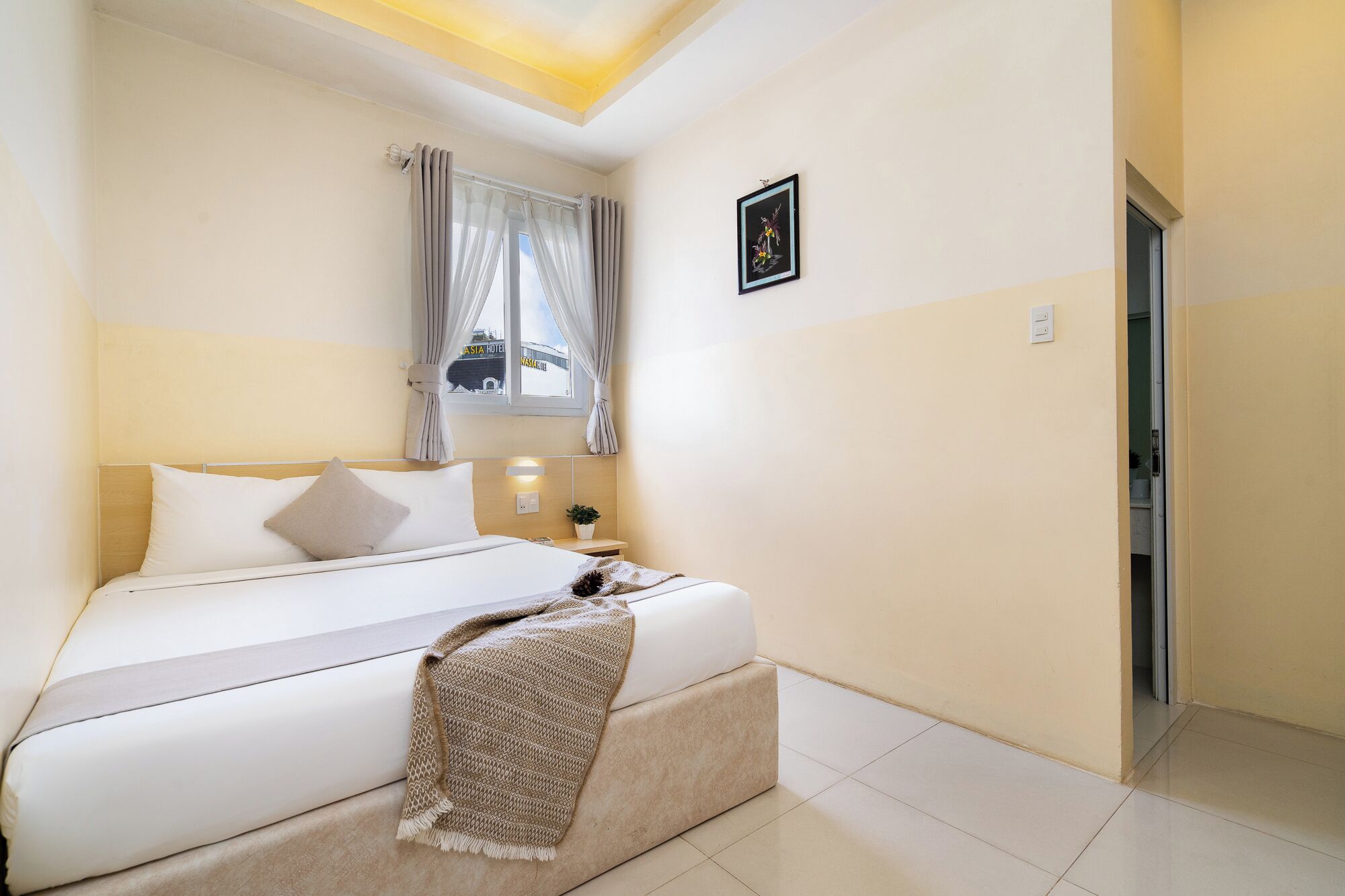 Superior Double Room | Minibar, desk, soundproofing, free WiFi
