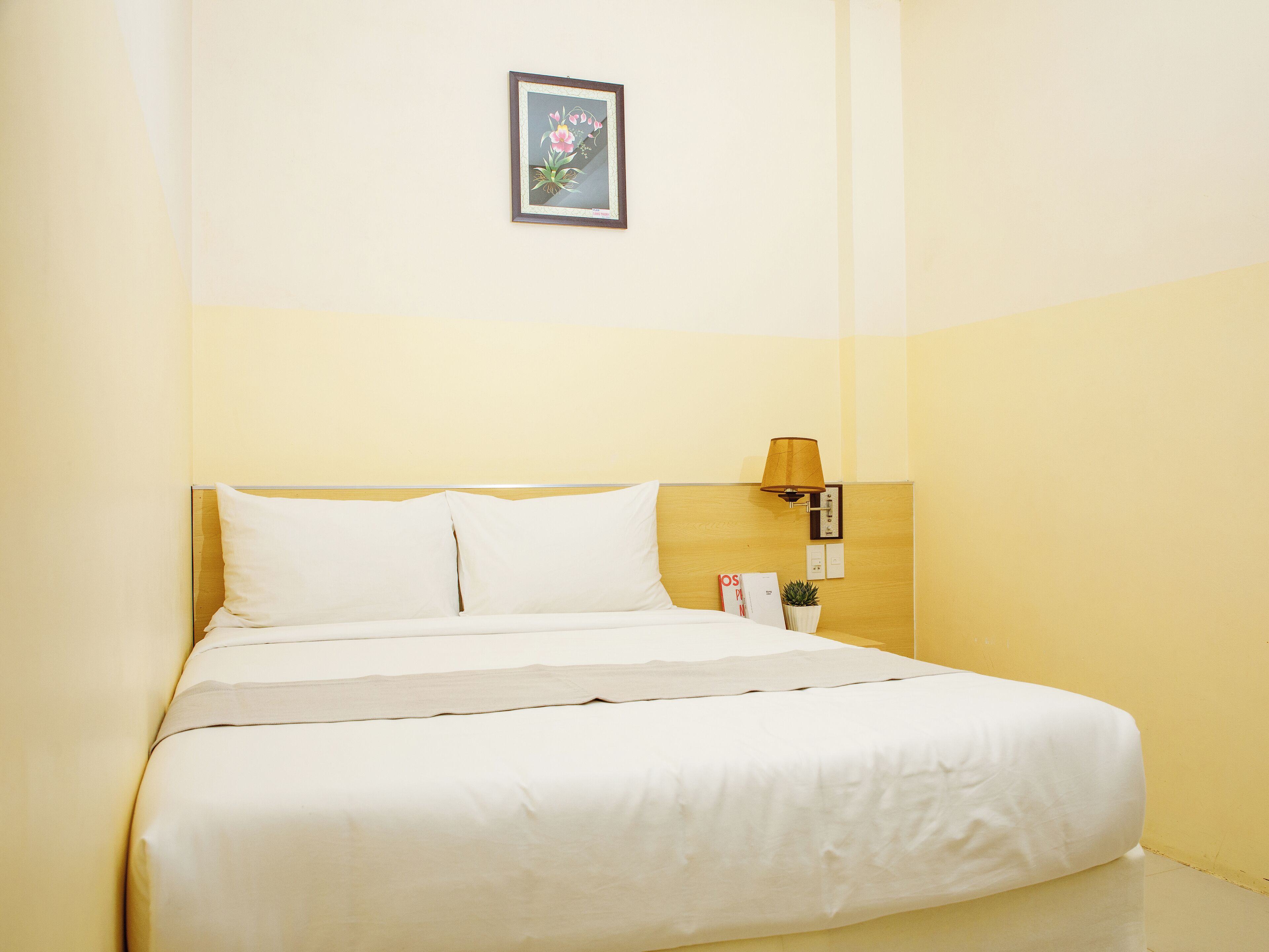 Standard Double Room | Minibar, desk, soundproofing, free WiFi