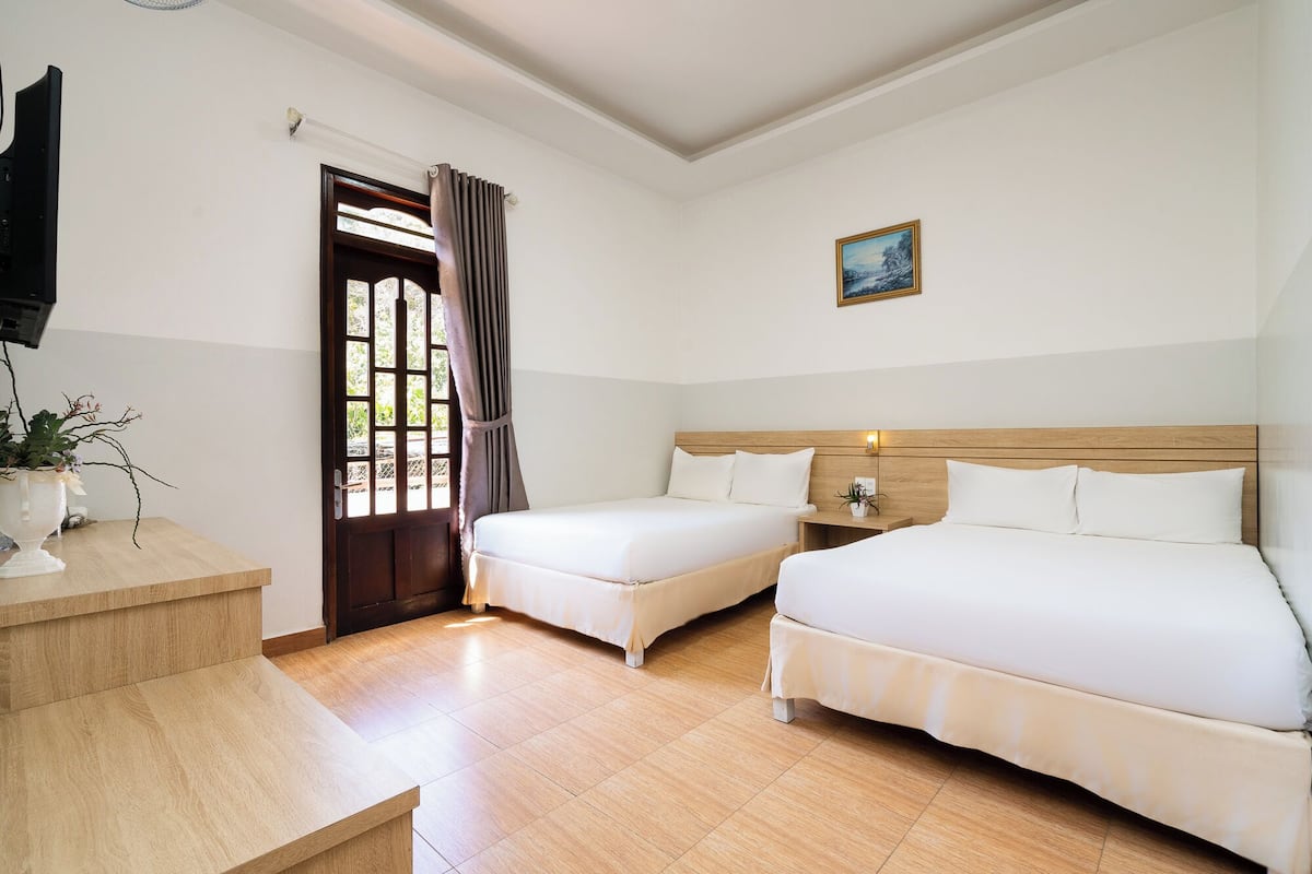 Phòng 4 Deluxe | Minibar, bàn, phòng cách âm, truy cập Internet không dây miễn phí 