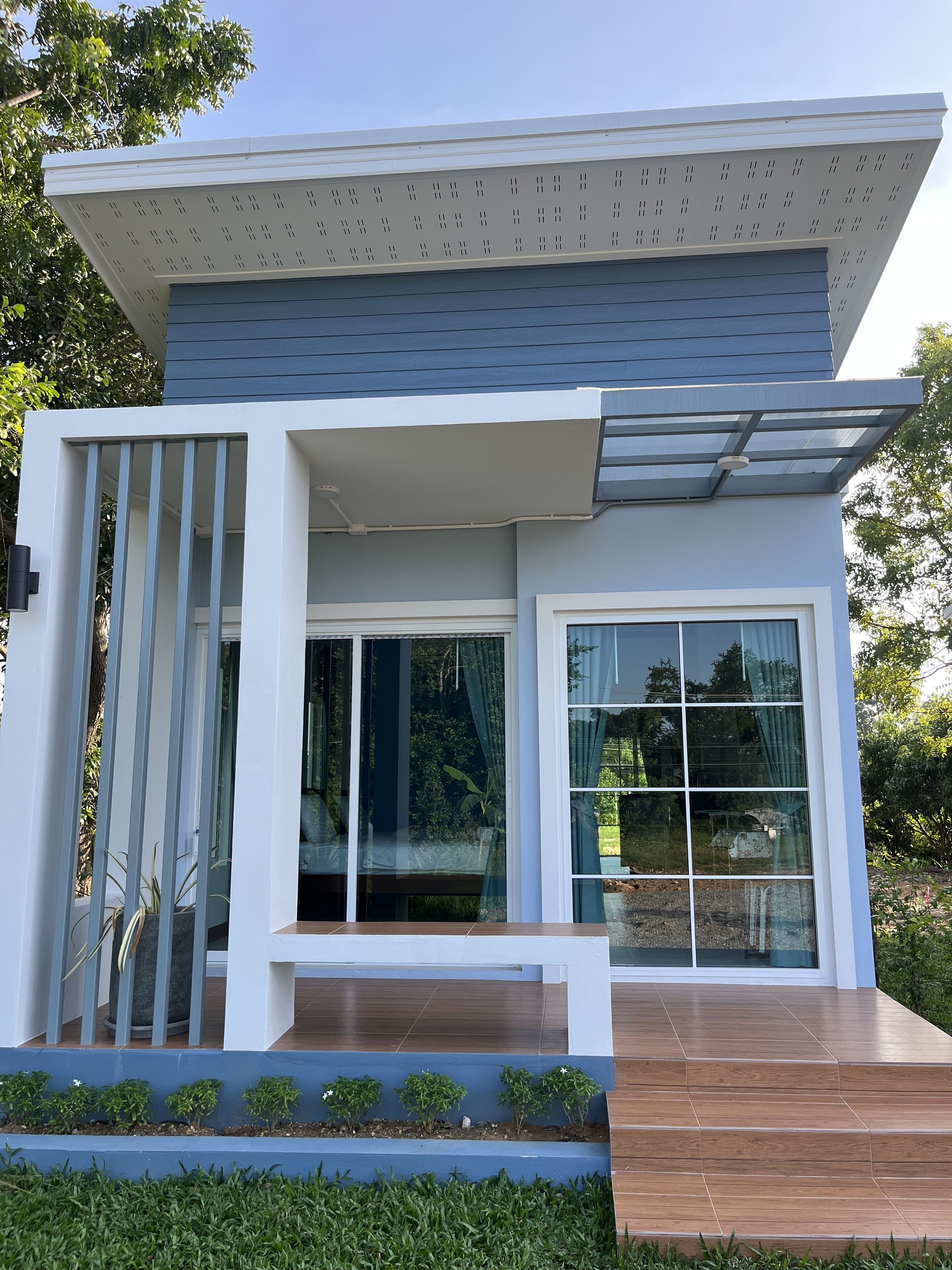 ด้านหน้าที่พัก