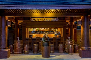 Poolside bar - Heritage Bagan Hotel (Nyaung-U)