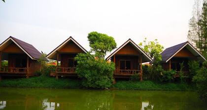 Cozy Resort