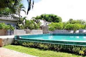 Outdoor pool - Preeburan Resort (Pranburi)