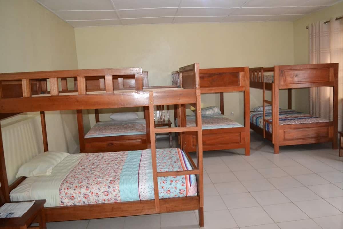 Room, Mixed Dorm (8 beds) | Soundproofing, iron/ironing board, free WiFi