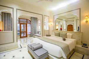 Vila real, piscina particular | Roupas de cama premium, frigobar (abastecido com alguns itens grátis)