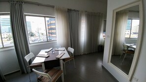 Basic Apartment, 1 Bedroom, Kitchen | In-room dining