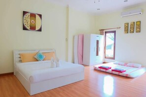 4-Bedroom with Private Pool 