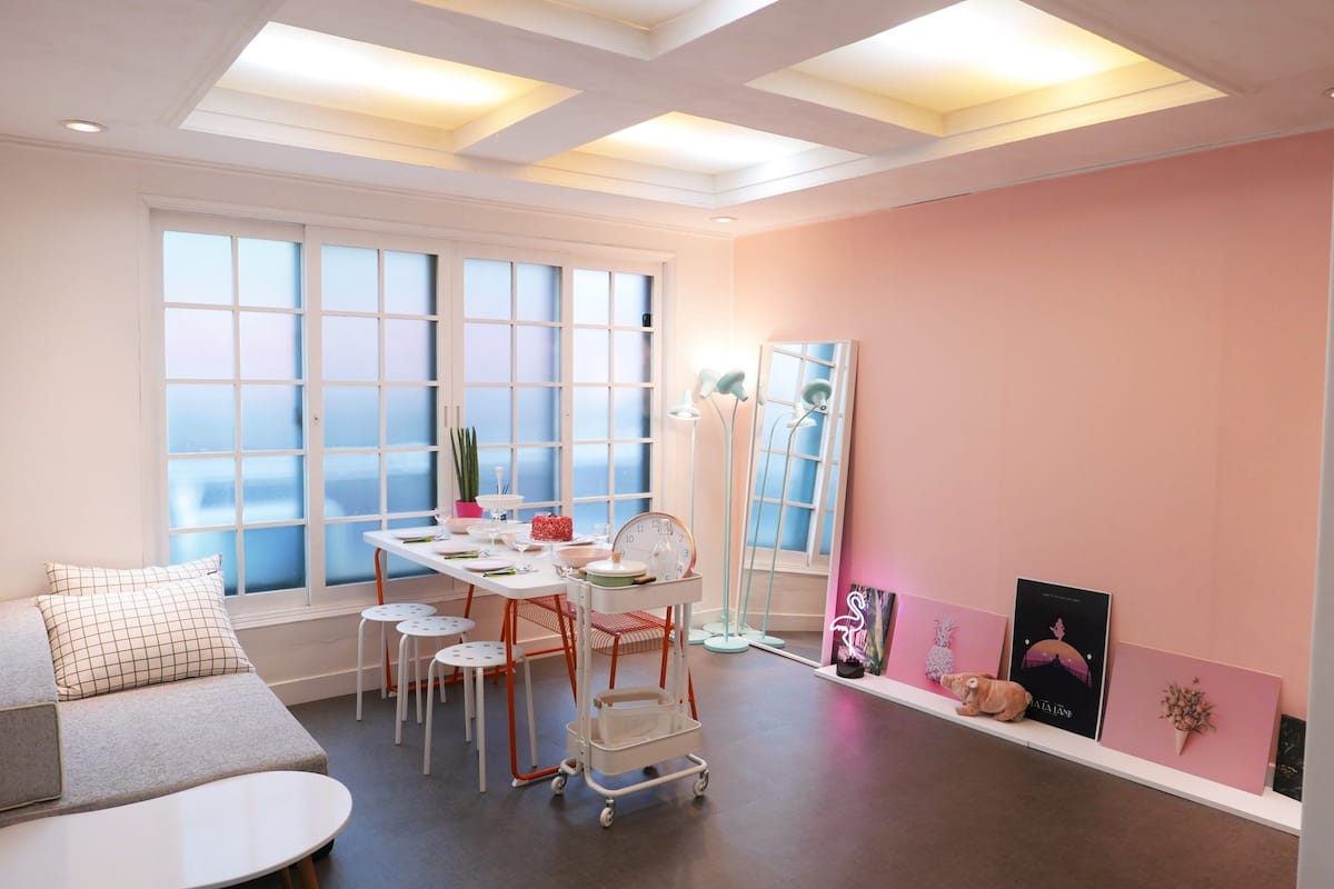 Room (3 Floor Party Room) | Living area