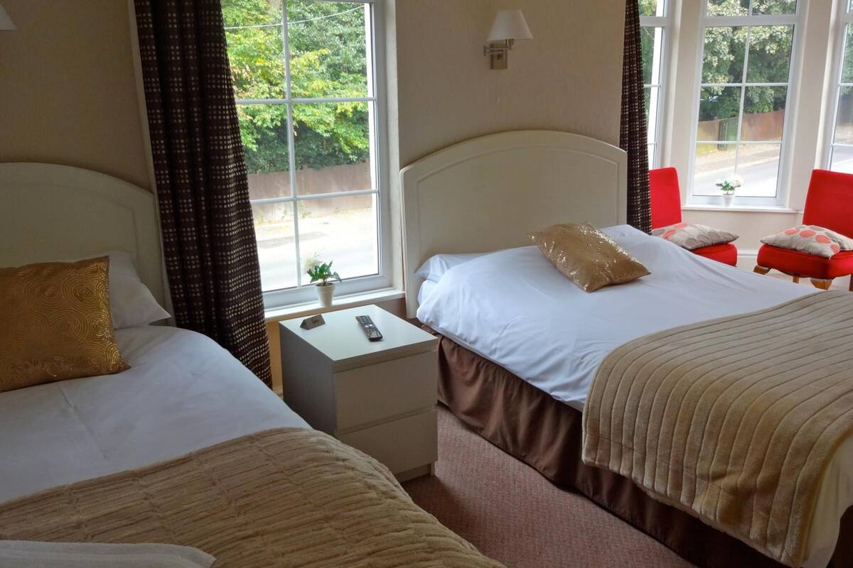 desk, iron/ironing board, free wifi, bed sheets