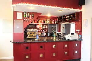 Bar (en la propiedad)