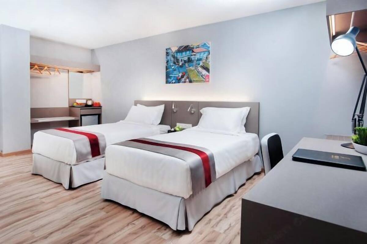 In-room safe, desk, iron/ironing board (on request), WiFi (free)