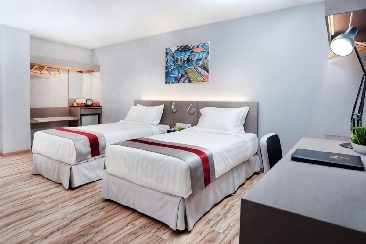 In-room safe, desk, iron/ironing board (on request), WiFi (free)