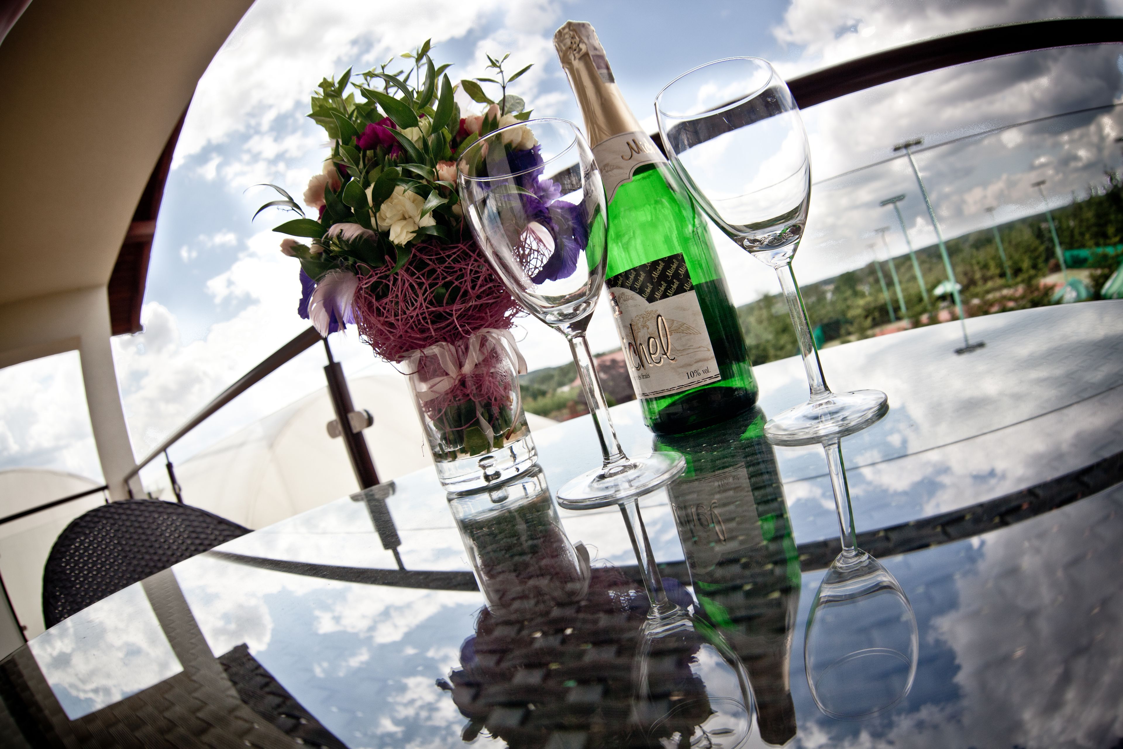 Apartment (jacuzzi) | Outdoor dining | Local and international cuisine