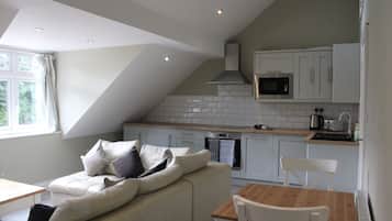 Deluxe Cottage, Ensuite, Courtyard View (The loft) | Private kitchen