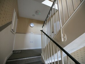 Exterior - Lakeside Crystal Apartment (Grays)