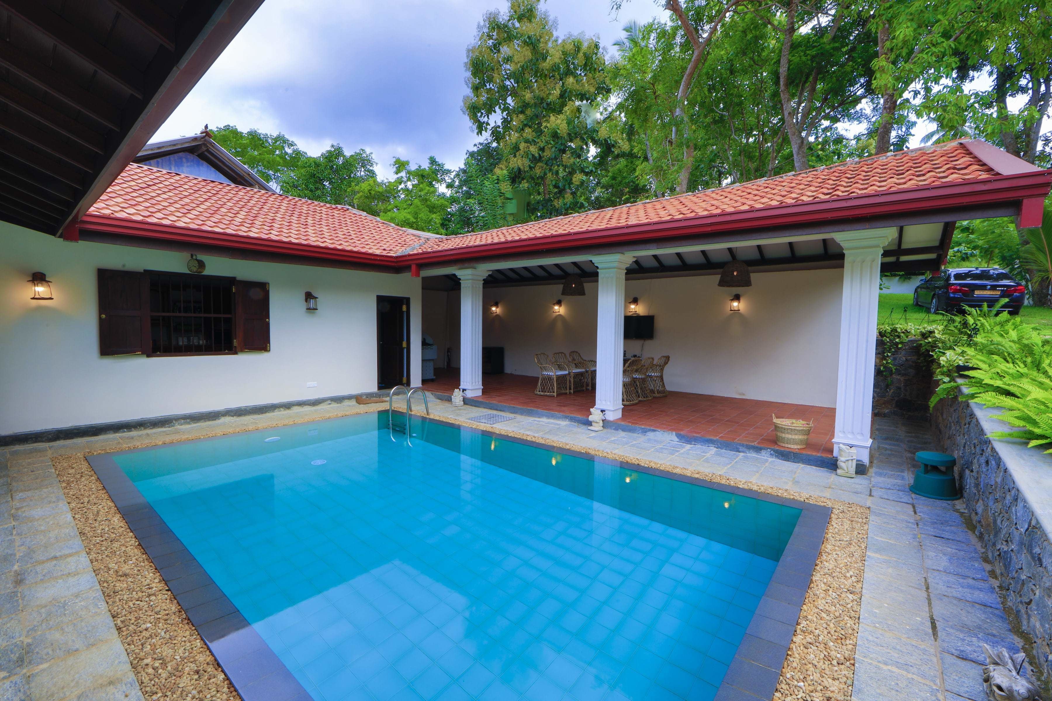 Hồ bơi ngoài trời 