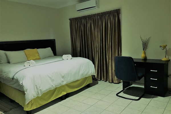 Delux Double Room | Desk, soundproofing, WiFi (free), bed sheets
