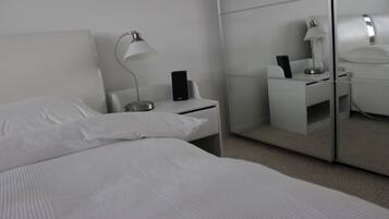 Apartment Relax with sauna & Jacuzzi | 1 ๊ฐ์ ์นจ์ค, ๋ฉ๋ชจ๋ฆฌํผ ์นจ๋, ๊ฐ์ค ๋ด ๊ธ๊ณ , ๋ค๋ฆฌ๋ฏธ/๋ค๋ฆฌ๋ฏธํ