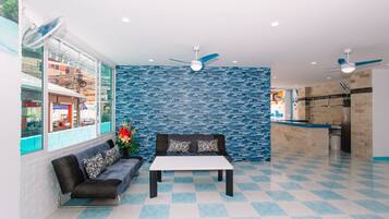 Área de estar no saguão