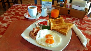 Breakfast area - Patong Blue - Hostel (Patong)