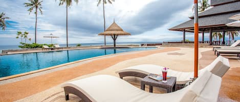 Outdoor pool, sun loungers