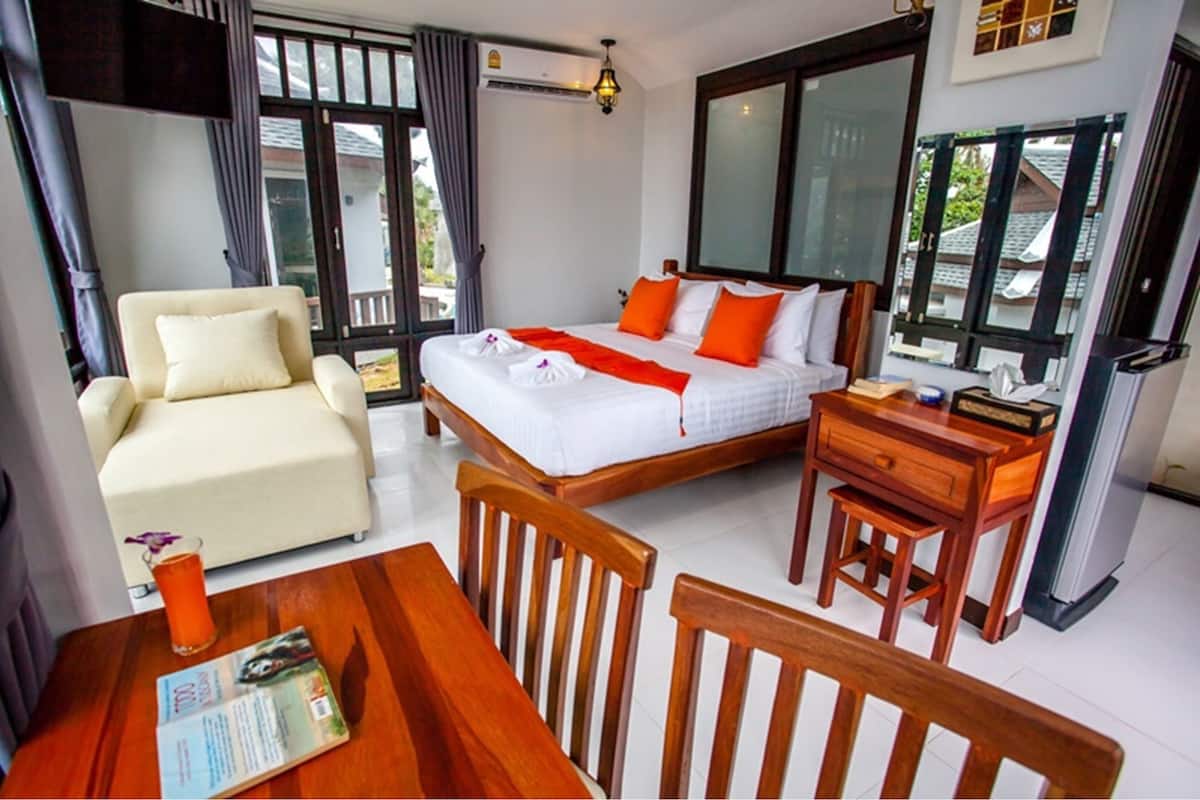 Villa Deluxe | Biancheria da letto ipoallergenica, una cassaforte in camera