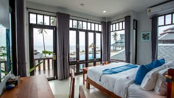 Family Villa with Sea View | Hypo-allergenic bedding, in-room safe, blackout drapes, free WiFi
