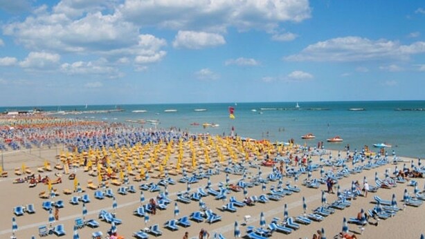 Unclassified image, 1 of 63, button - Hotel Rugantino (Cesenatico)