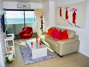 Living area - Patong Tower 1 Bedroom Apartment Full Sea View (Patong)