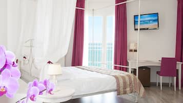 Junior Suite | In-room safe, desk, bed sheets