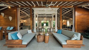 Family Villa | Living area