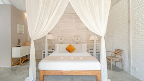 4 bedrooms, in-room safe, free WiFi, bed sheets
