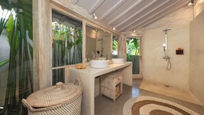 Family Villa | Bathroom