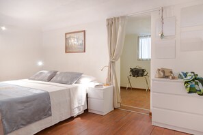 City Loft | 1 bedroom, iron/ironing board, free WiFi - Casa Siciliana 01 (Noto)