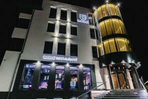 Property entrance - Noble Boutique Hotel (Lutsk)