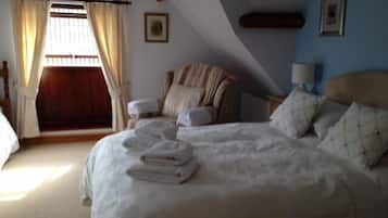 Family Room (Robin's Roost) | Individually decorated, individually furnished, iron/ironing board