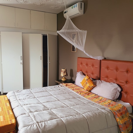 Deluxe Double or Twin Room | 2 bedrooms, premium bedding, minibar, in-room safe