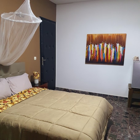 Quarto luxo | Roupas de cama premium, frigobar, cofres nos quartos, escrivaninha. Villa Mango