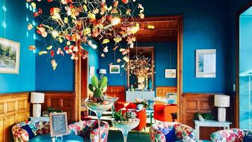 Lobby-Lounge